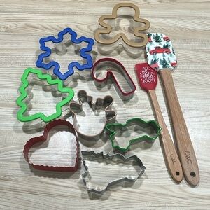 Christmas Theme Cookie Cutters and Spatula